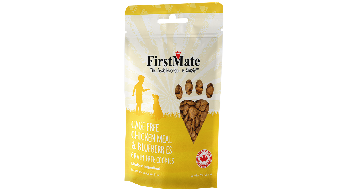 First Mate Cage Free Chicken & Blueberries Treats